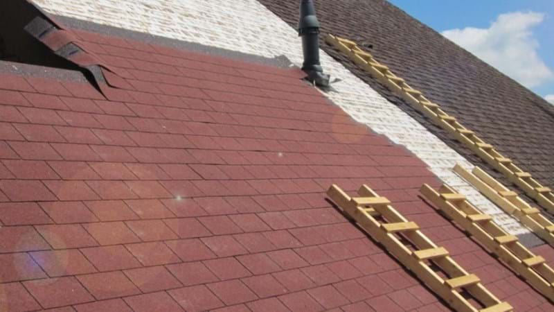 Kastanjehouten dakshingles voor dak en gevelbekleding - Adéquat Kastanjehouten dakshingles voor dak en gevelbekleding - Adéquat